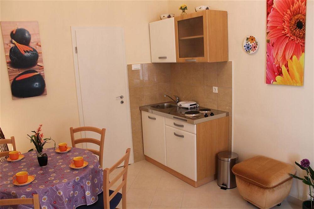 Apartments Nerio ดูบรอฟนิก ภายนอก รูปภาพ